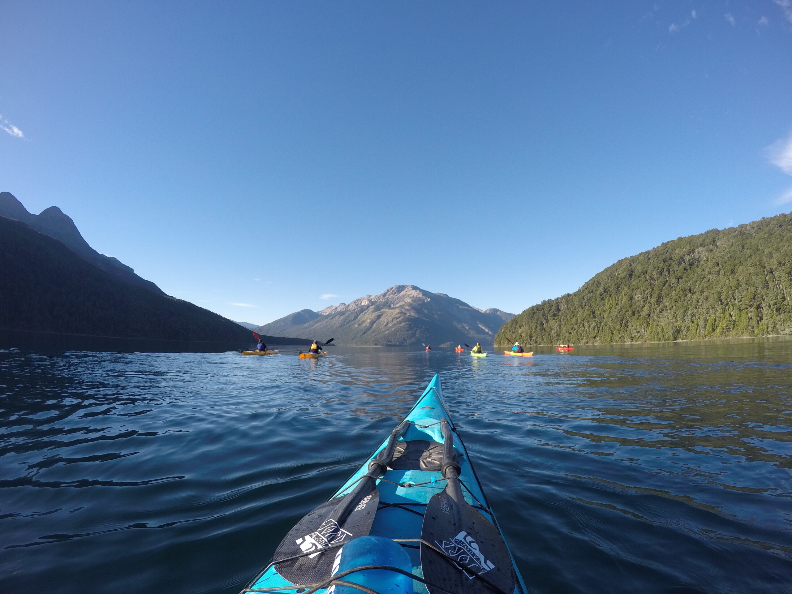 Travesía en kayak por el Parque Nacional Los Alerces – Fjord Patagonia